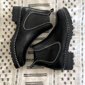 Nasty gal Chelsea bootie with silver studs